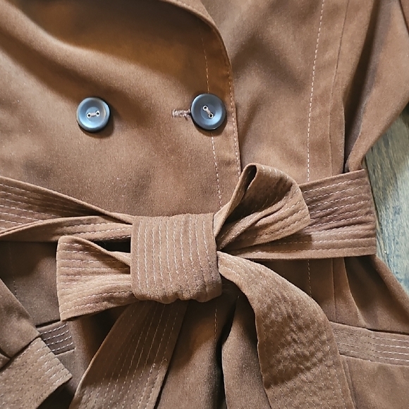 VINTAGE Tan Double-Breasted Trench Coat - Picture 2 of 7